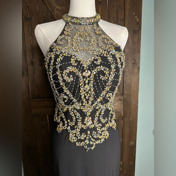 Splash, women size 4, black, formal halter gown - Picture 6 of 11